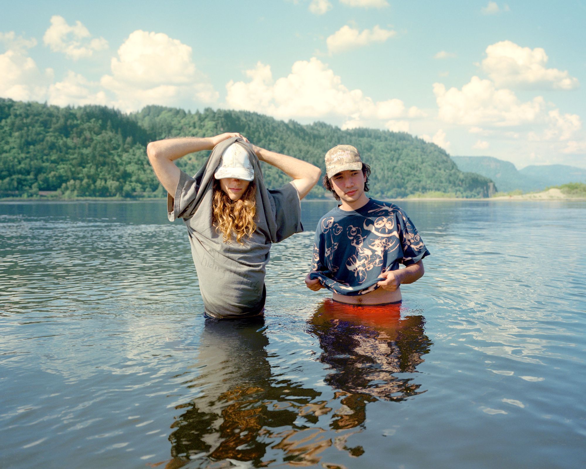 Photograph from Magnus Holmes's Online Guys series