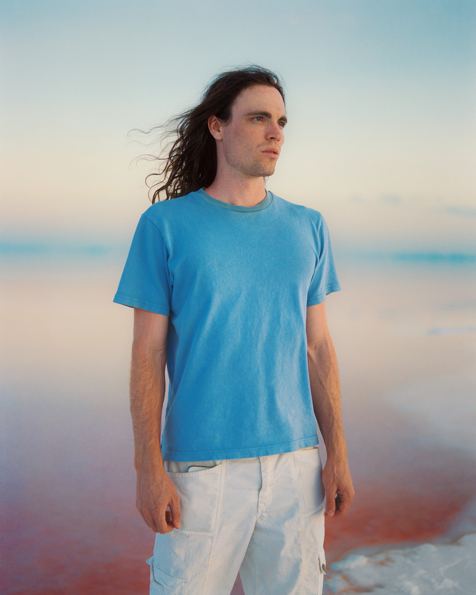 Photograph from Magnus Holmes's Online Guys series